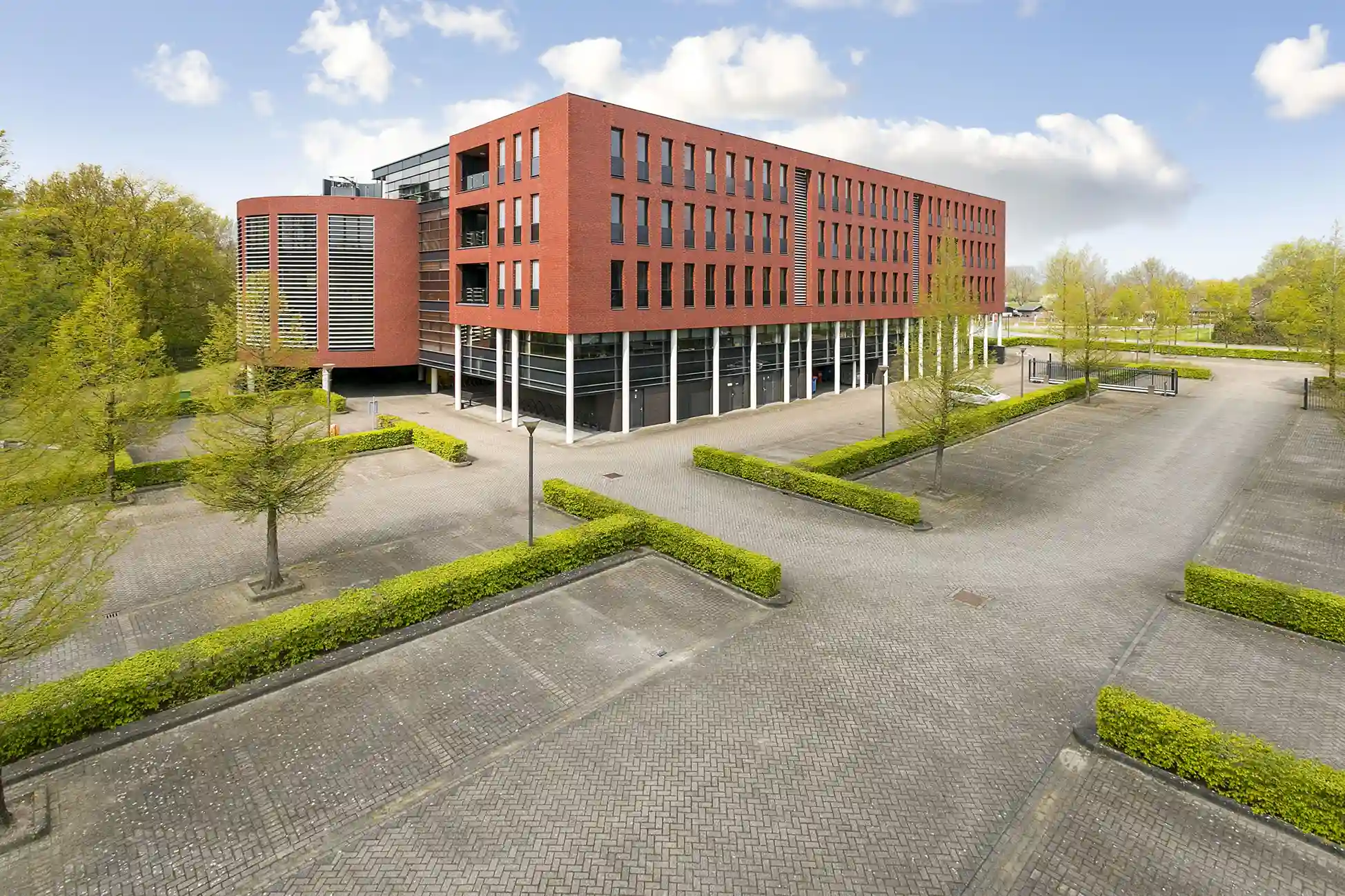 Zijaanzicht appartementen Dongen